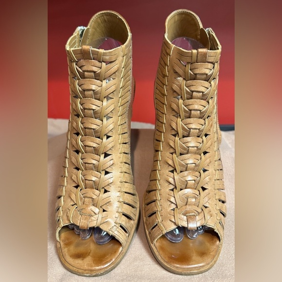 Paul Green Shoes - Paul Green Brown Leather Peep Toe Sling Back Side Zip Bootie/Heels Women’s Sz 7